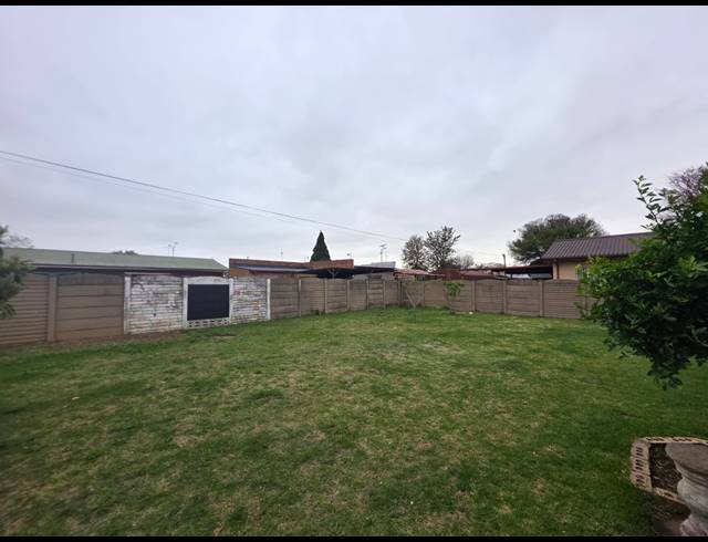 3 BEDROOM HOUSE FOR SALE IN VANDERBIJLPARK SE 1